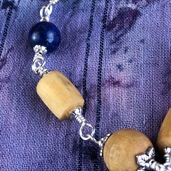 30  1/2" natural Tulasi with Lapis Lazuli beads (Gemstone for Saturn) - Picture 7 of 12